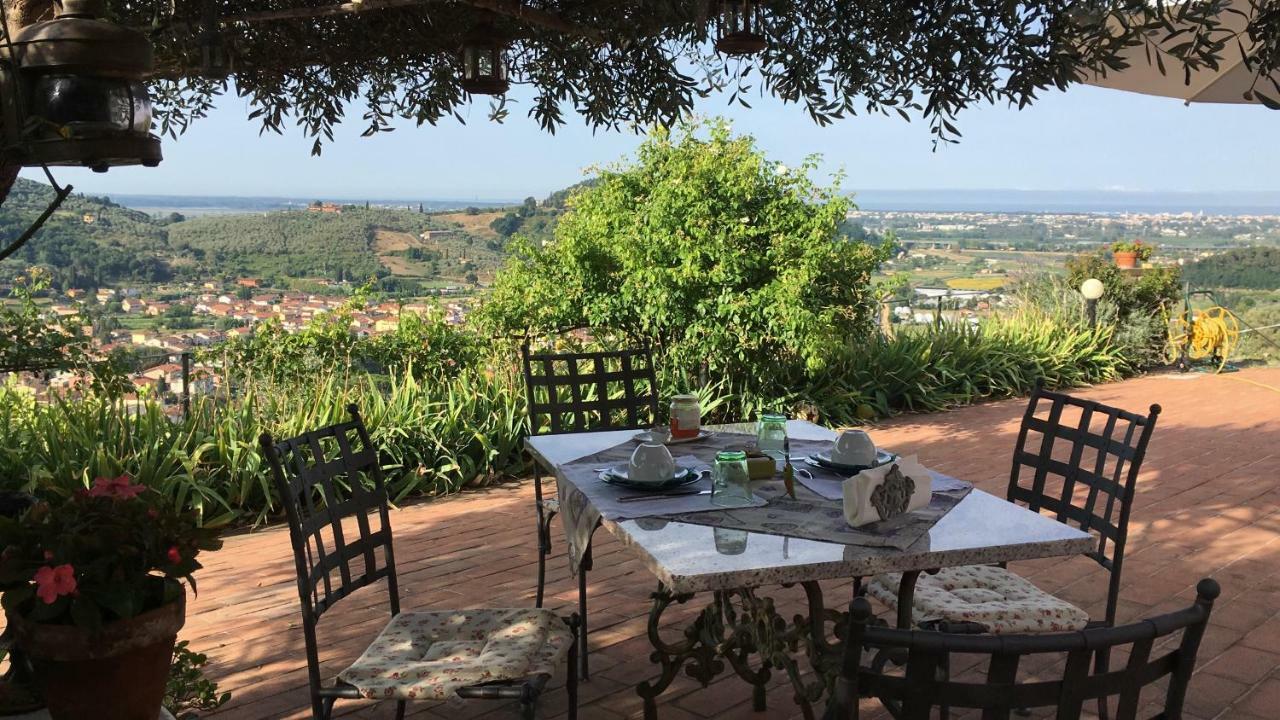 Azienda Agricola Della Mezzaluna Stiava Exteriör bild